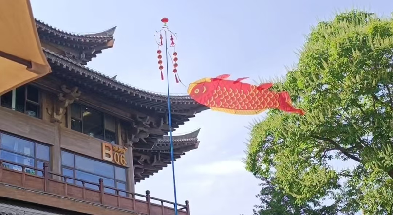 钓鱼-1.jpg 钓鱼-1.jpg