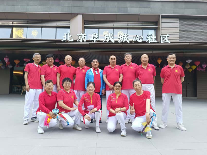合影-1.jpg 合影-1.jpg