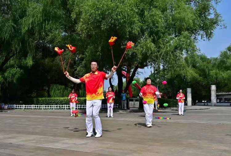 男女双棍.jpg