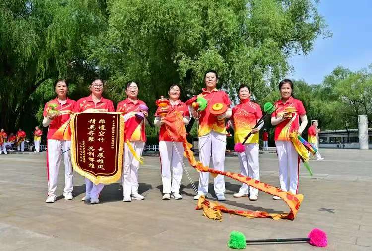 西城团队合影.jpg