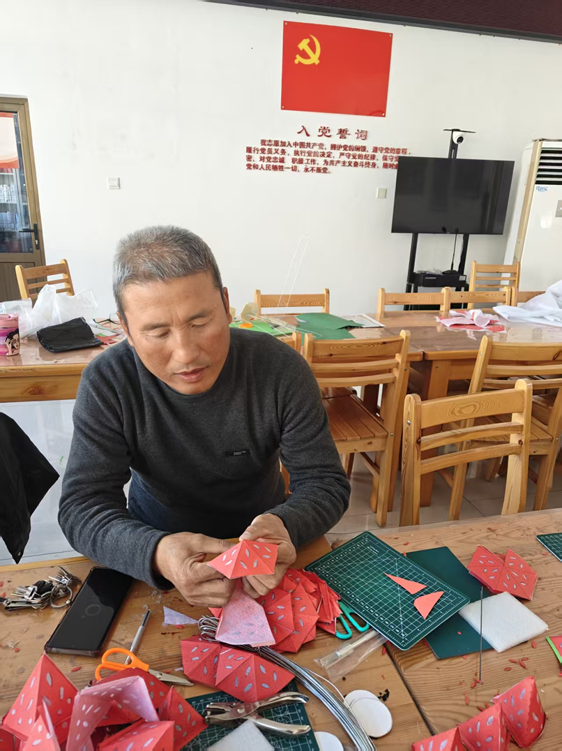微信图片_20251104102024_16_70-闫.jpg