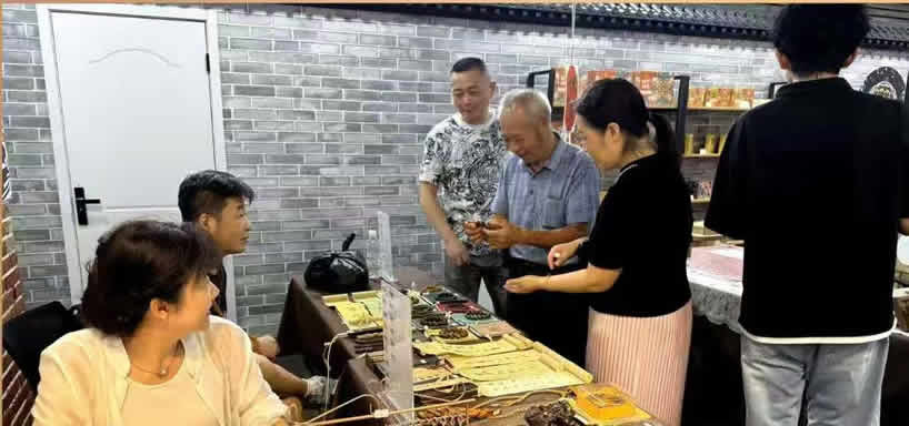 参观-1.jpg