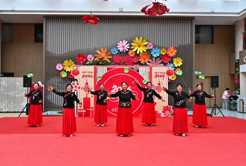 红表演-3-1.jpg