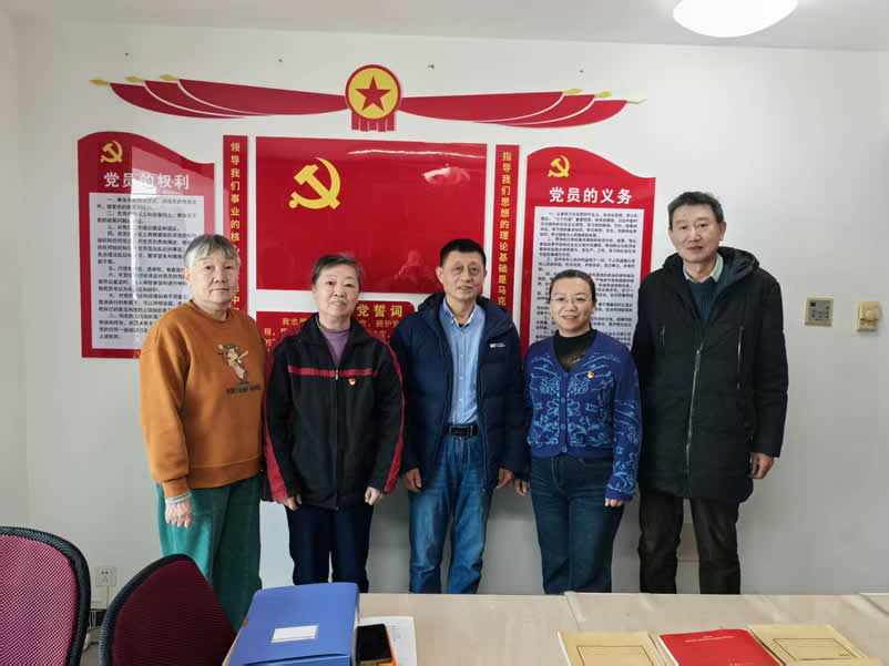 合影-1.jpg