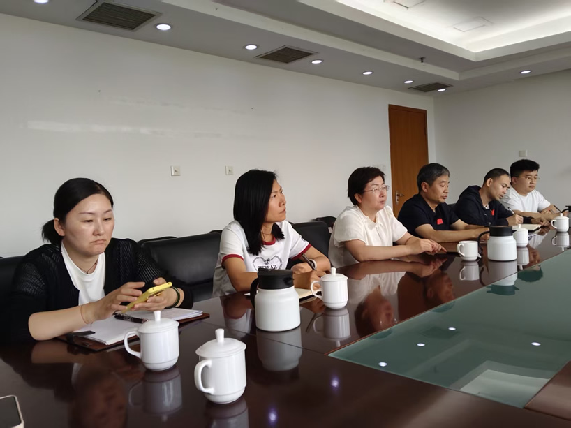 市残联工作人员-1.jpg 市残联工作人员-1.jpg