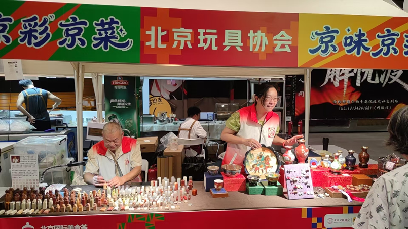 刘、杜现场展示-1.jpg